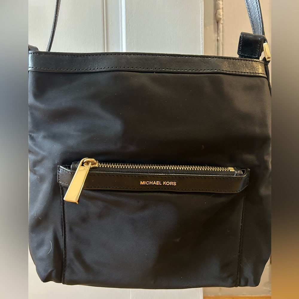 Michael Kors black purse/bag